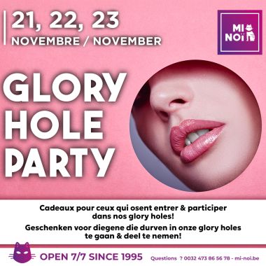 Couple Glory hole party
